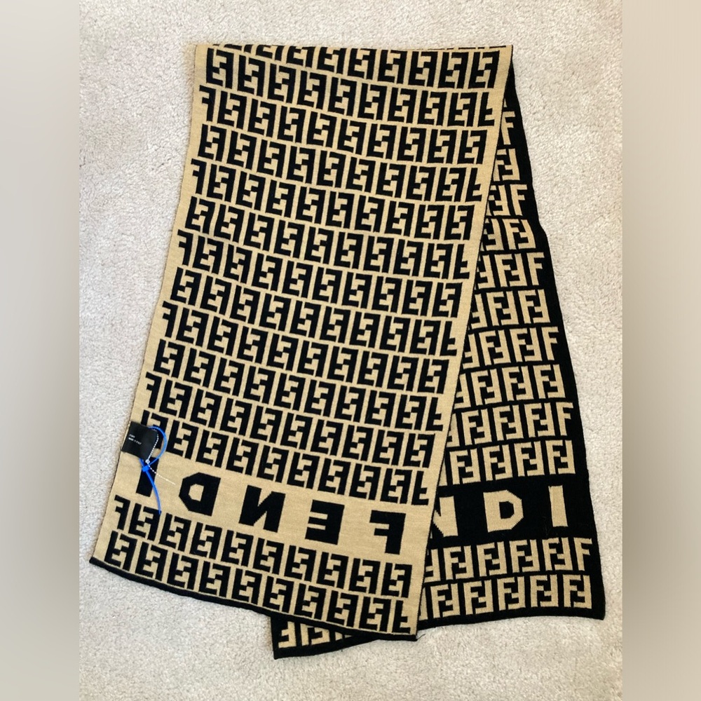 🚫SOLD🚫 Fendi Monogram Logo Unisex Scarf Brown Black Made In Italy Luxury Brand - Picture 3 of 8